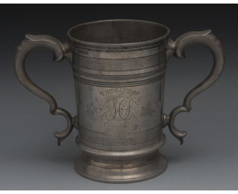 Masonic Interest - a 19th century pewter loving cup, named to base and  inscribed The Gift Of **, A.O.F. And engraved square,