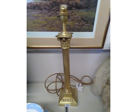 Good quality Brass Corinthian column table lamp