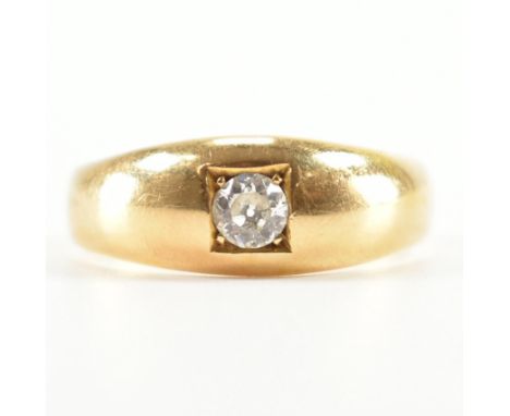 An early 20th Century Edwardian hallmarked 18ct gold and diamond dome ring. The ring being set with an old cut diamond&nbsp; 