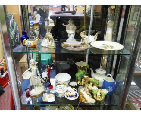 TWO SHELVES OF LLADRO/CASCADES FIGURES, CAT FIGURES, EASTGATE/FAUNA