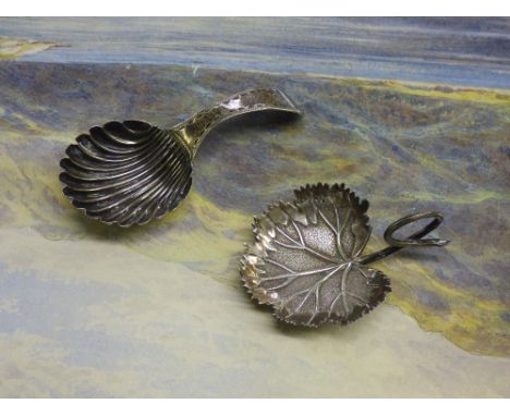 GEORGIAN SILVER CADDY SPOON & LEAF SHAPE CADDY SPOON