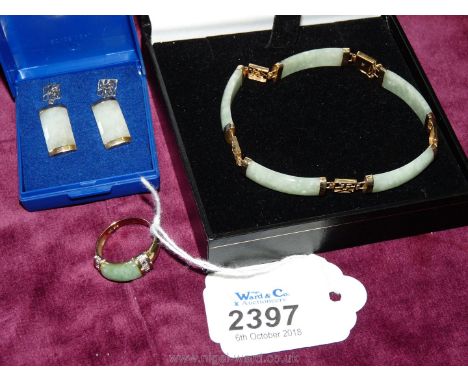 A 9ct Jade ring, bracelet and earrings, hallmarked.