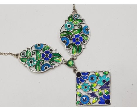 STERLING SILVER AND ENAMEL NECKLACE, BEAUTIFULLY MADE AND IN EXCELLENT CONDITION