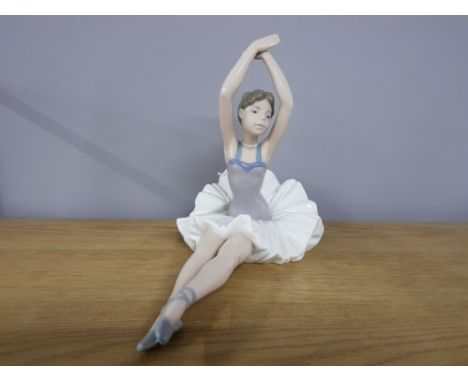 LARGE NAO BY LLADRO COLLECTIVE FIGURINE SCULPTURE OF A DANCER