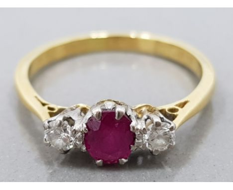 AN 18CT YELLOW GOLD AND PLATINUM RUBY AND DIAMOND THREE STONE RING K 1/2 2.1G GROSS