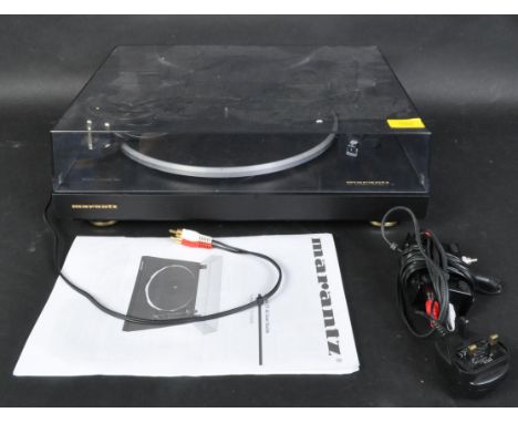 Marantz - Model TT 42 - Hi Fi record / vinyl player. With speed selector, smoky glass hinged lid, cueing lift lever and dustc
