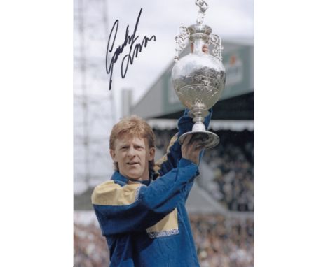 Autographed Gordon Strachan 12 X 8 Photo : Col, Depicting Leeds United Captain Gordon Strachan Holding Aloft The First Divisi