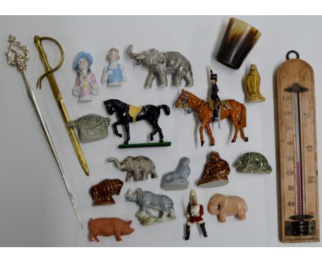 A LOT OF VARIOUS COLLECTABLE ITEMS INCLUDING A HORN WHISKY TOT CUP, LETTER OPENERS, VARIOUS WADE WHIMSIES & MINIATURE ANIMAL 