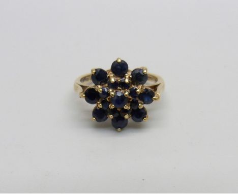 A 9ct gold, sapphire cluster ring, 2.6g, H 