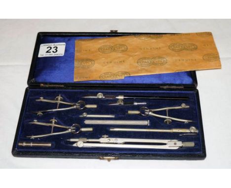 Boxed compass set
