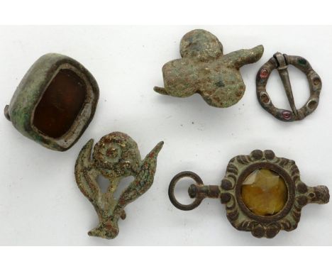 Collection of Medieval pins/brooches, possibly gilt with gemstones. P&amp;P Group 0 (£5+VAT for the first lot and £1+VAT for 