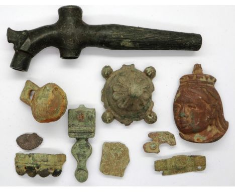 A collection of metal detecting finds (10). P&amp;P Group 1 (£14+VAT for the first lot and £1+VAT for subsequent lots) 
