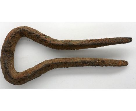 Medieval iron Jews harp musical instrument, L: 65 mm. P&amp;P Group 0 (£5+VAT for the first lot and £1+VAT for subsequent lot