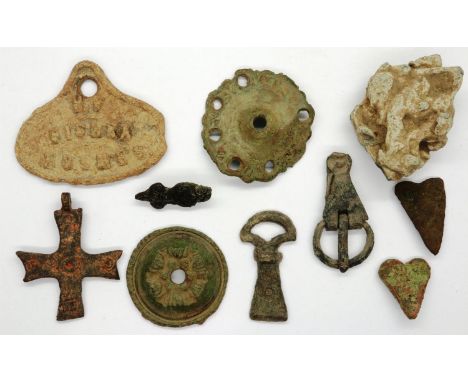 A collection of metal detecting finds (10). P&amp;P Group 1 (£14+VAT for the first lot and £1+VAT for subsequent lots) 