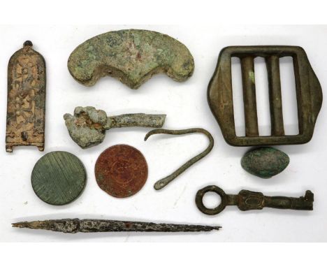 A collection of metal detecting finds (10). P&amp;P Group 1 (£14+VAT for the first lot and £1+VAT for subsequent lots) 