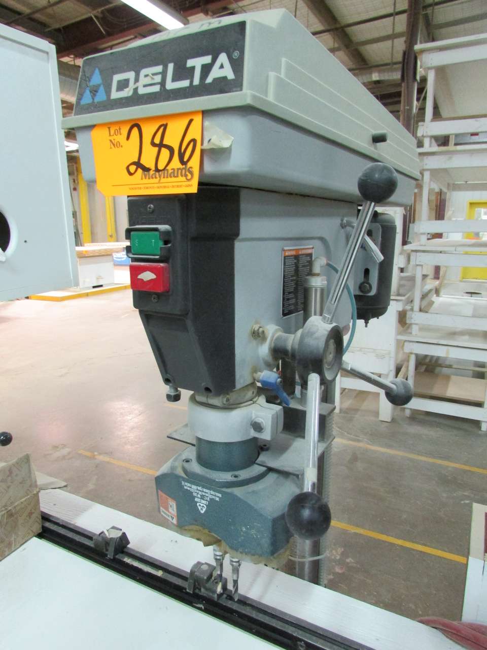 Delta 17965 Pedistal Drill Press 8 1/4" Throat, 5" Pneumatic Actuated Stroke with Long ger 2CW2