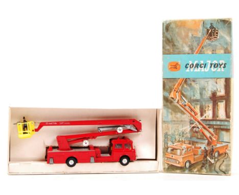 An original vintage Corgi Major Toys made diecast model No. 1127 Simon Snorkel Fire Engine. Model appears near mint, within t