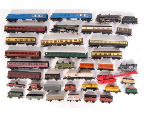 A good LARGE collection of assorted 00 gauge railway trainset rolling stock - including some locomotives, wagons, carriages e