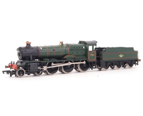 A Bachmann Branch Line 00 gauge model rail railway trainset locomotive 31-306 ' Foxcote Manor ' Loco 7822. With tender. Unbox
