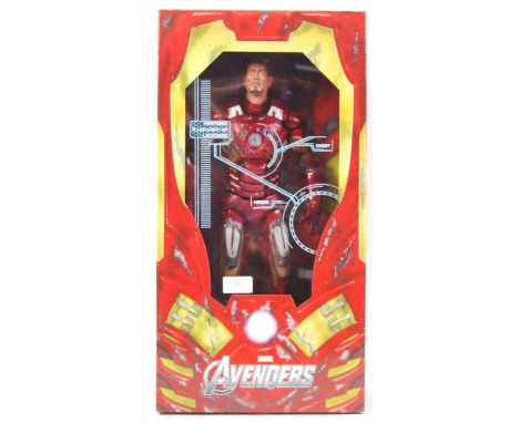 A superb NECA Reel Toys made 1/4" scale 18" large scale action figure of Iron Man from ' The Avengers .' Superb mint conditio