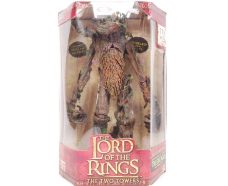 A Toy Biz made The Lord of the Rings; The Two Towers ' Treebeard The Talking ENT ' electronic talking action figure. Mint &am