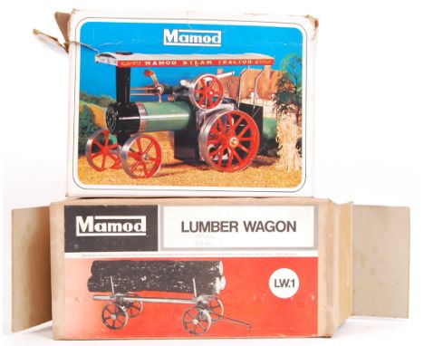 An original vintage Mamod made live steam TE1a Traction Engine. Appears complete with turning rod, and pamphlet. Within the o