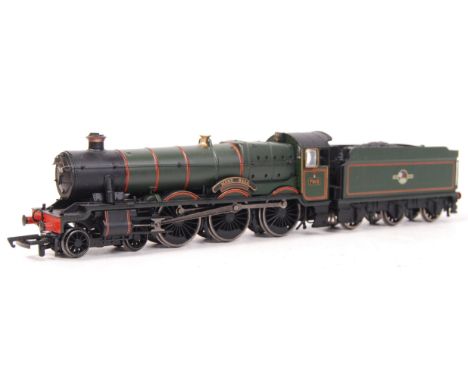 A Bachmann Branch Line 00 gauge model rail railway trainset locomotive 31-776 ' 7915 Mere Hall '. Unboxed. With tender. Mint.