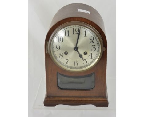 An Edwardian Oak Case Mantle Clock approx 30 cms high. 