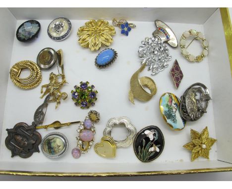 A Small Selection of Costume Brooches, including; "Miracle Creation", floral,modern Celtic, a "York and Lancaster" circular p