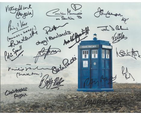 Dr Who 16x12 multi signed photo signed by 18 stars from the iconic BBC SCI Fi series includes Philip Voss, Prentis Hancock, F