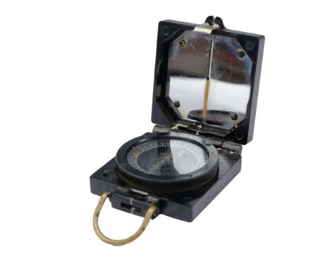 A Second World War British military Mk I Magnetic Marching Compass