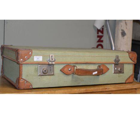 VINTAGE CASE     