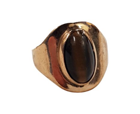 9 CARAT YELLOW GOLD TIGERS EYE RING 