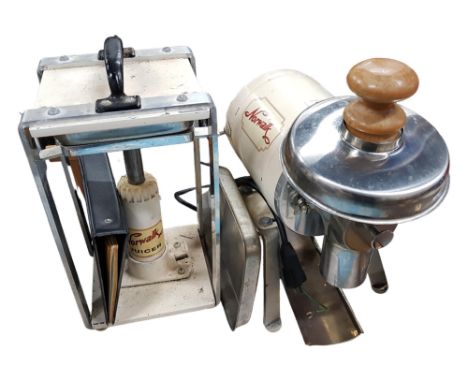 NORWALK VINTAGE FOOD PROCESSOR 