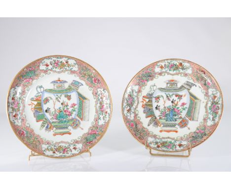  China - pair of canton plates - late 19th - Sizes: d200mm - Weight (K): 0,7kg - Condition: at first sight - good condition -
