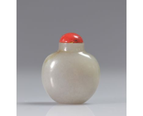  China jade snuff bottle XIX - Sizes: H 55 mm L 50 mm - Weight (K): 0,7kg - Condition: at first sight - good condition - no r