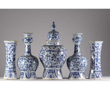  Set of vases and potiche in Delft 18th - Sizes: potiche H 630mm L 300mm - Weight (K): 16kg - Condition: at first sight - acc