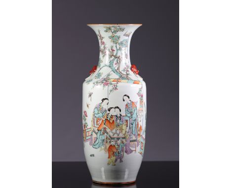  China imposing enamel porcelain vase from Qiangjiang circa 1900 - Sizes: H 580mm L 230mm - Weight (K): 5,9kg - Condition: at
