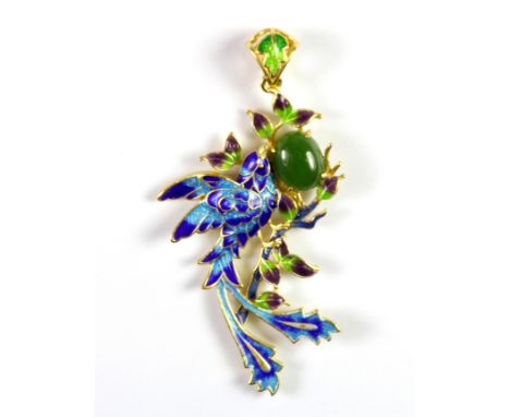 A lovely 925 silver gilt enamel bird pendant set with jade, L. 6cm.