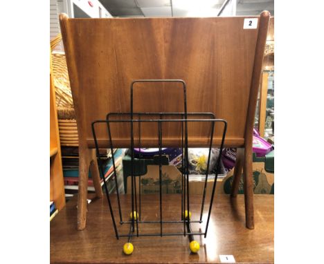 VINTAGE 1950S/60S TEAK MAGAZINE RACK AND WIRE WORK MAGAZINE RACK