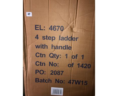 BOXED STEP LADDER WITH HANDLE KND FORM