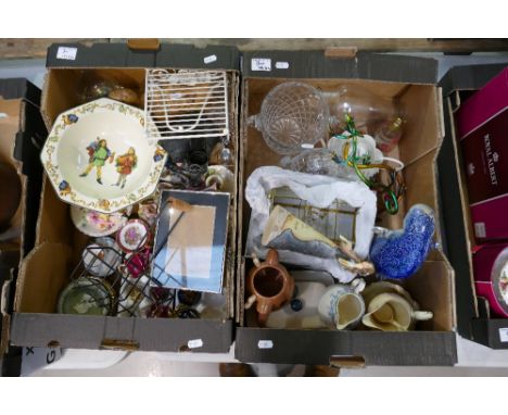 A mixed of household items to include vases, ceramic vases, Royal Doulton seriesware bowls, trays (2 trays)