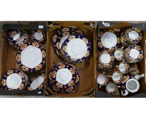 An extensive collection of Royal Albert dinner ware in the Heirloom design to include dinner plates, side plates, pasta bowls