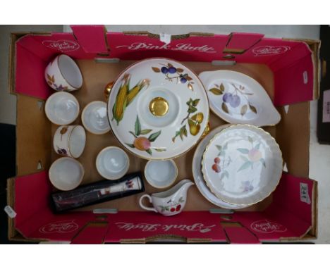 A collection of Royal Worcester Evesham tableware to include large tureen, sauce boats, flan case, serving platters, etc. (14