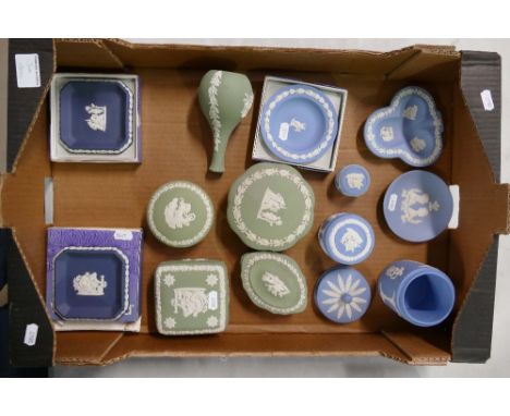 A mixed collection of multi-coloured Wedgewood items to include, sweet boxes, trinket boxes, pin trays ash trays, in blue sag