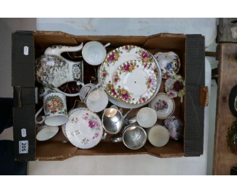 A mixed collection of items to include Carltonware dishes, Royal Albert old country rose cake stand, commemorative cups, cera