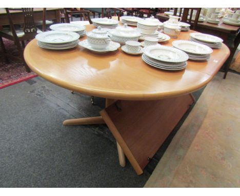 A "Skovby" Danish extending dining table with two extra leaves, in light oak, 170cm long including one leaf