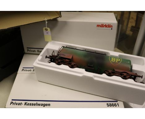 3x Marklin Gauge One (Spur 1), 45mm, German outline Kesselwagen private owner freight wagons, (58661) in weathered BP livery.