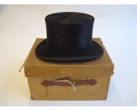 A G.A. Dunne & Co, Piccadilly black brushed silk gentleman's top hat, in original box.