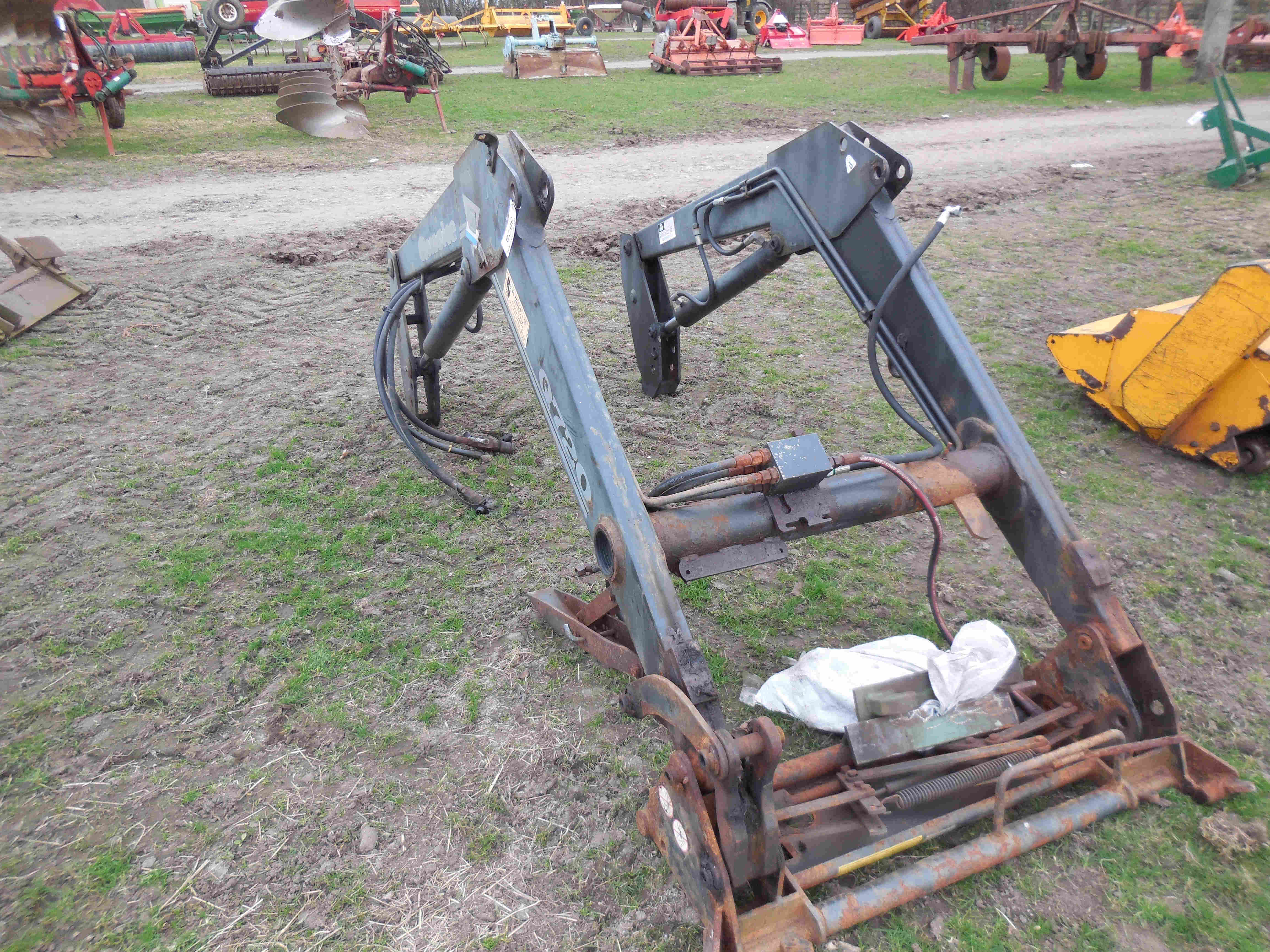 3628 Quicke Q720 fore end loader boom with Euro headstock